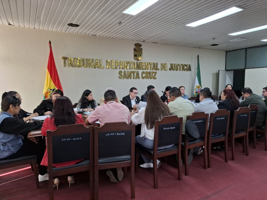 Fiscalía de Santa Cruz y otras instituciones anuncian jornadas de verificación de plazos en recintos penitenciarios del departamento