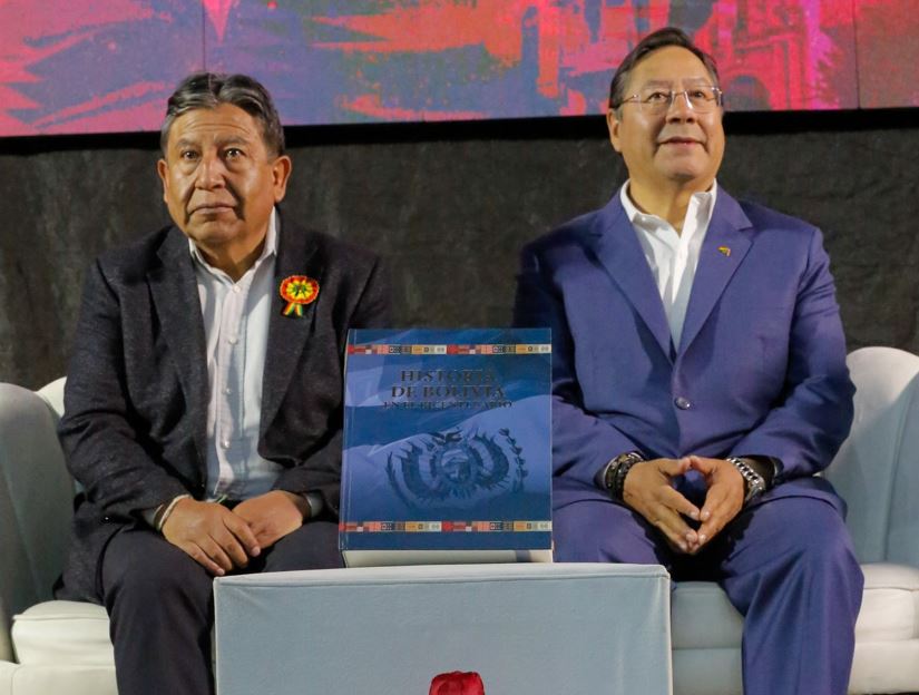 Presentan en Sucre el “Libro de la Historia de Bolivia en su Bicentenario” como aporte a la memoria colectiva y la identidad nacional