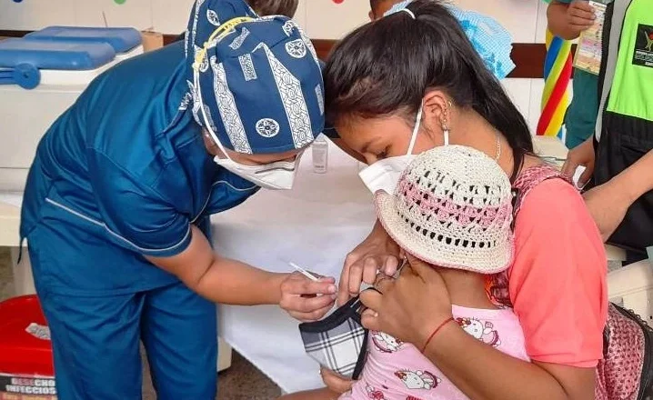 Gobierno intensifica vacunación contra el sarampión tras brote y emergencia sanitaria