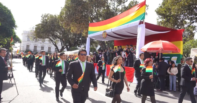 Ministerio Público rinde homenaje al Bicentenario en Sucre con acto cívico desde la Casa de la Libertad