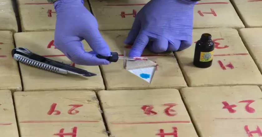 Fiscalía inicia investigación tras incautación de 457 kilos de cocaína y armas en Beni