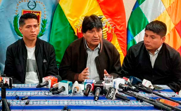 Andrónico señala a Evo y Loza por no hacer nada frente a la crisis de 2019