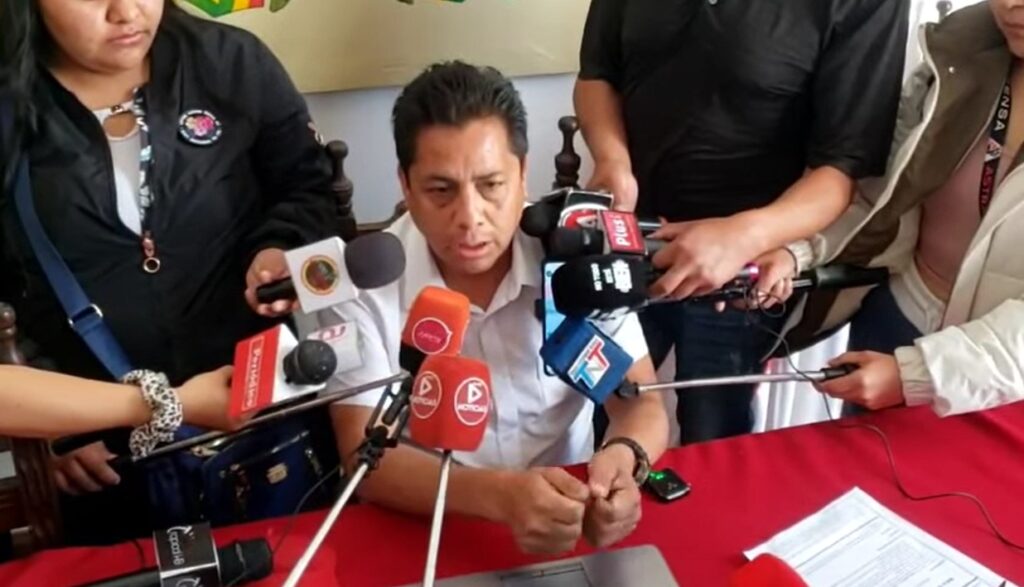 Cívicos plantean eliminar el Día del Estado Plurinacional y volver a la República de Bolivia_bolivianueva