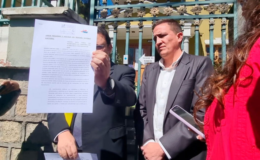 Libre denuncia ante el TSE “guerra sucia” del PDC