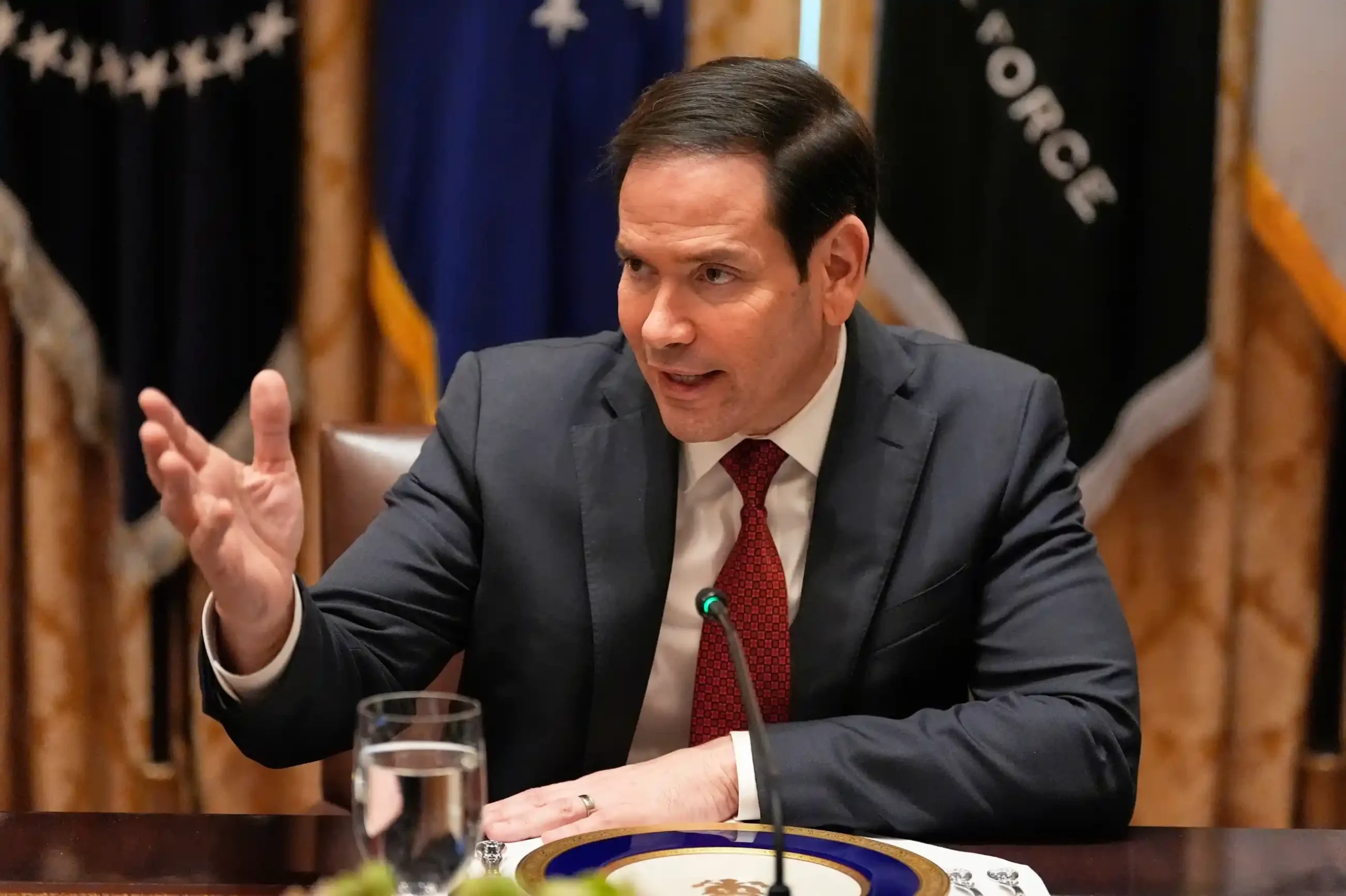 Estados Unidos reafirma su disposición de ser socio estratégico de Bolivia