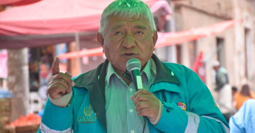 Arias pide disculpas a panificadores “honestos” y arremete contra su dirigente, a quien acusa de corrupción