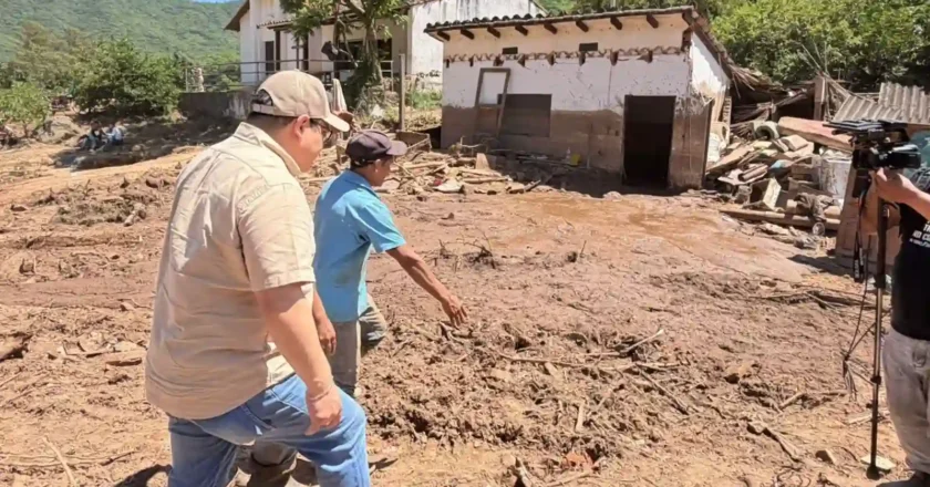 Fiscal General garantiza reconstrucción de vivienda para familia de la mujer que se encuentra desaparecida en Achira