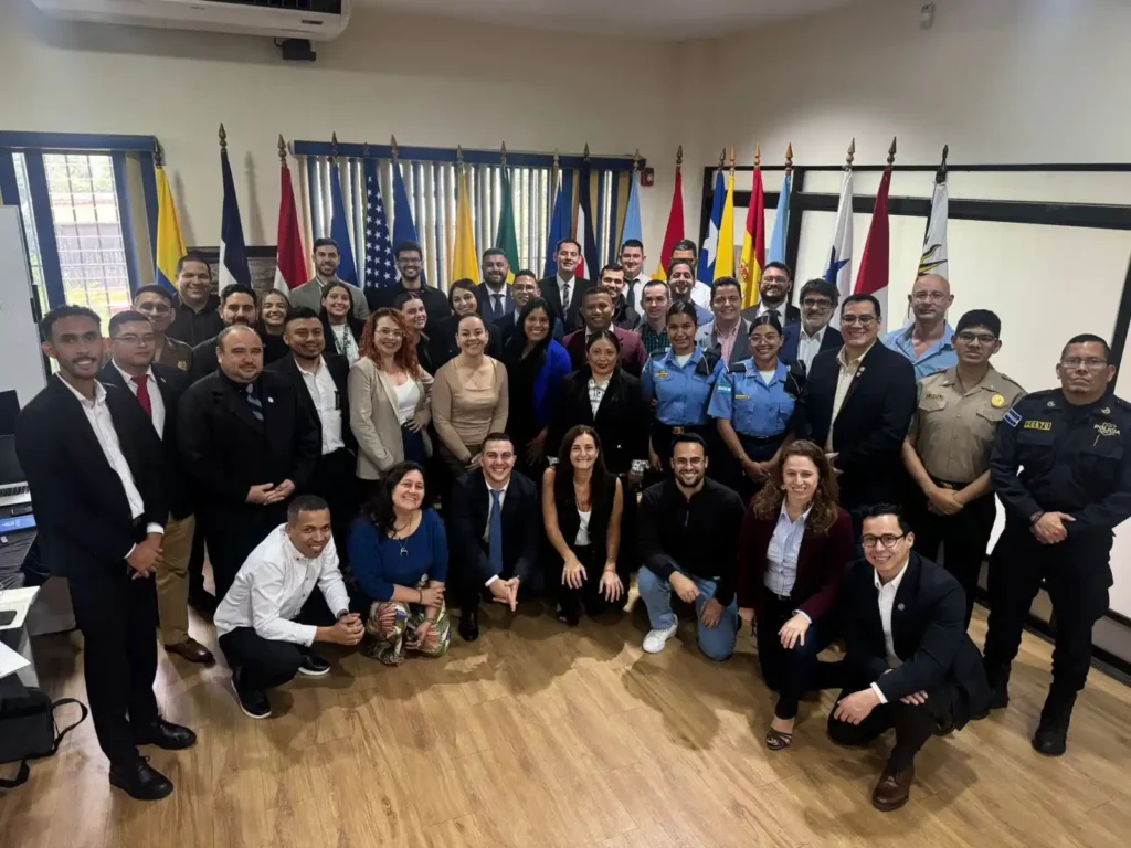 Fiscalía General del Estado coordina acciones con 15 países para definir estrategias regionales contra la explotación sexual infantil en entornos digitales