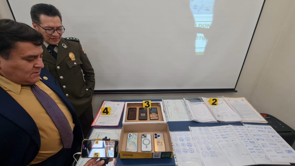 Fiscalía y Daci desmantelan red que falsificaba documentos oficiales en Oruro