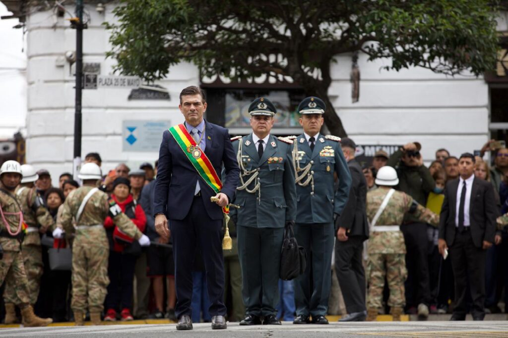 Presidente Rodrigo Paz anuncia “muy buenas noticias” sobre llegada de dólares para estabilizar la economía