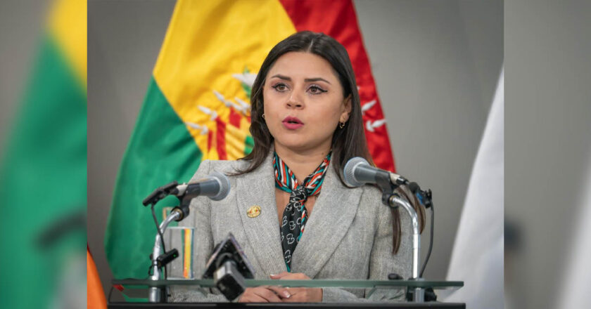 Gobierno anuncia reformas institucionales y medidas para formalizar la economía