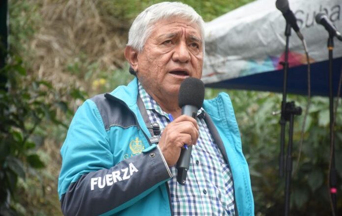 Iván Arias anuncia reducción de su salario y destinará parte a hogares desamparados