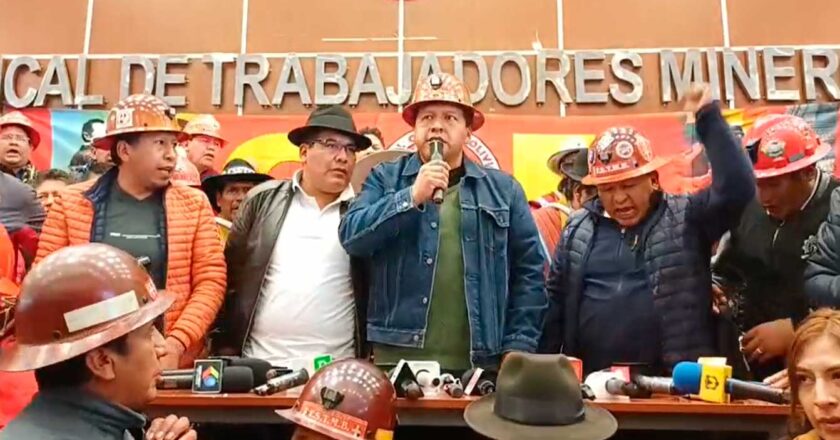 La COB anuncia acuerdo con el Gobierno y celebra la abrogación del Decreto Supremo 5503