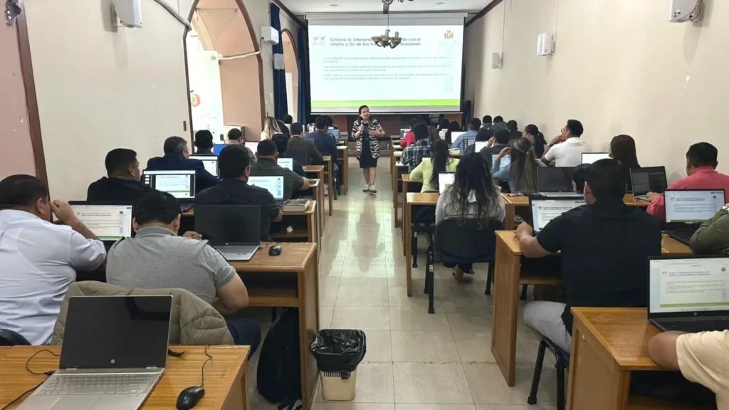 Postulantes a fiscales de materia institucionalizados reciben formación especializada sobre derechos humanos