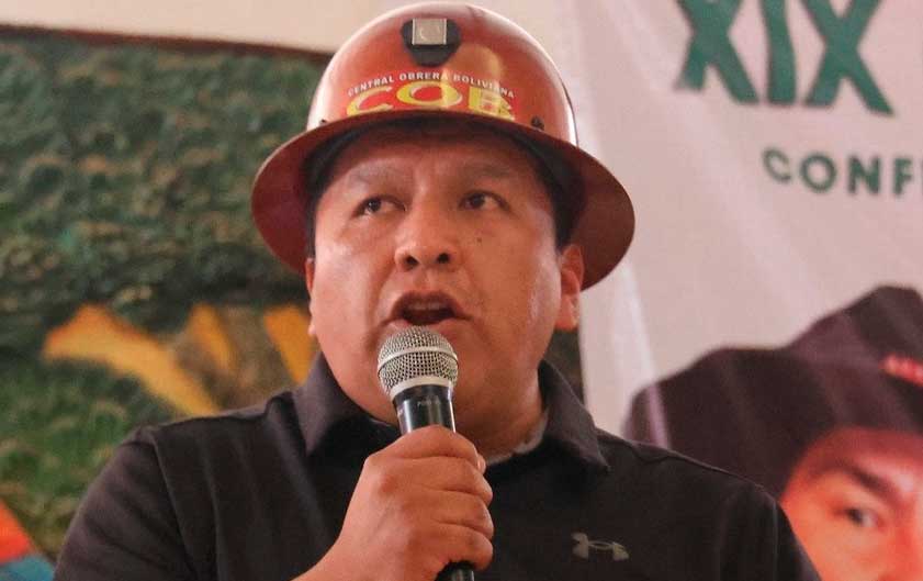 Linares afirma que minería estatal paga sueldos por encima del mínimo