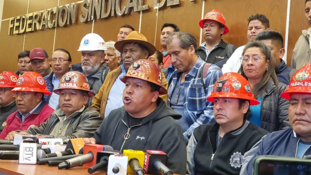 Gobierno y COB mantienen tensión por Decreto 5503 mientras movilizaciones se intensifican