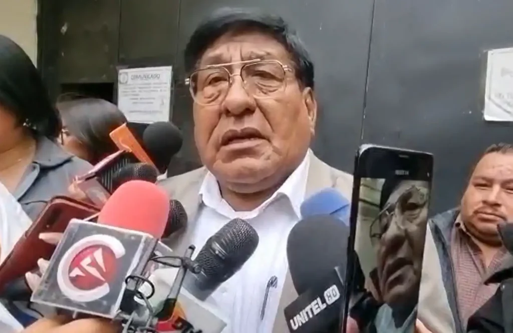 Autoridades garantizan gasolina en buen estado y choferes piden sanciones por daños