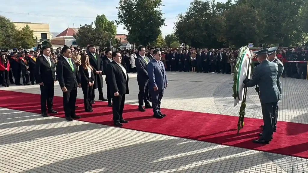 Fiscal General del Estado honra al pueblo orureño en actos por el 245 aniversario de la Gesta Libertaria