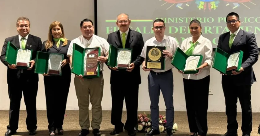 Reconocen la labor del Fiscal General en el Día del Fiscal Boliviano