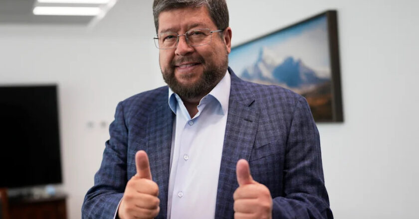 Samuel Doria Medina afirma que la crisis está resuelta en un 60% tras 100 días de Gobierno