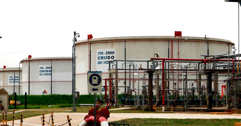 YPFB asegura que adjudicó compra de crudo a Trafigura por ofrecer el menor precio