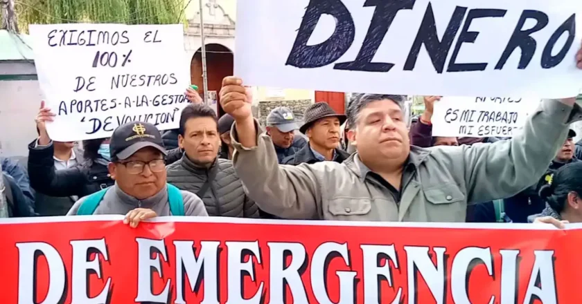 Trabajadores inactivos protestan y exigen devolución total de aportes de jubilación