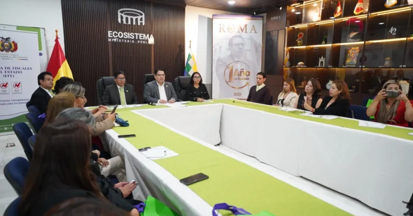 Fiscalía General socializa la Ley Nº 1636 a periodistas para fortalecer la cobertura informativa con enfoque de género y protección de la integridad de la niñez y adolescencia