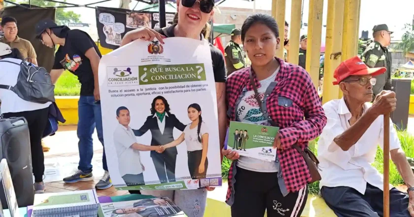 Pando: Fiscalía socializa beneficios de la conciliación y salidas alternativas en la Feria Santa Clara
