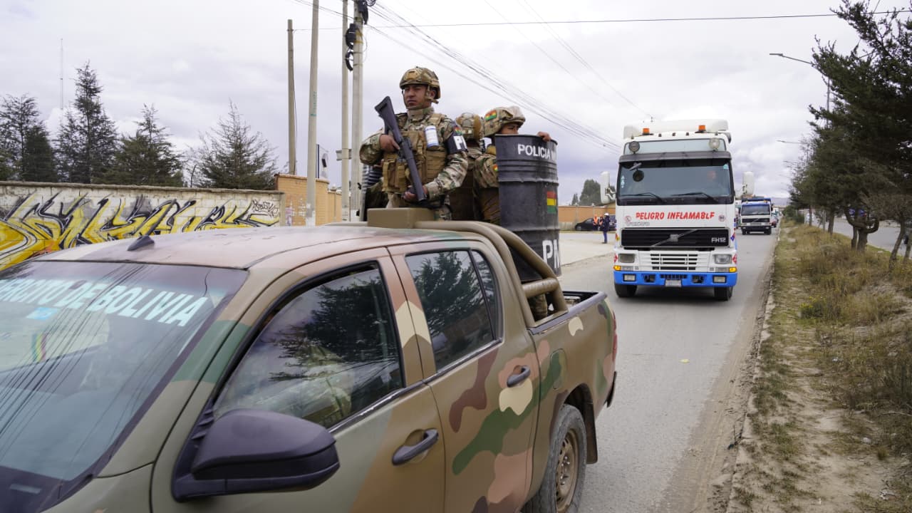 YPFB despacha 5 millones de litros de gasolina aditivada desde Senkata y Palmasola