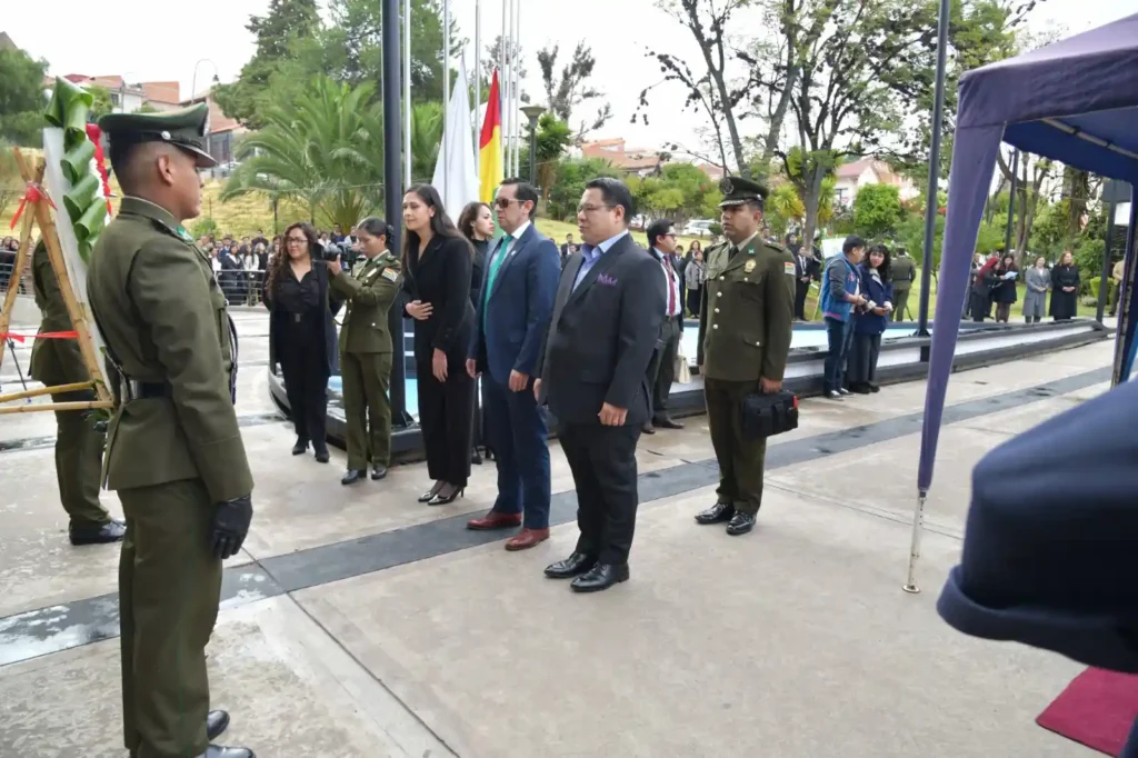 Fiscal General del Estado participa en los actos conmemorativos del 201° aniversario de la Primera Corte Superior de Justicia