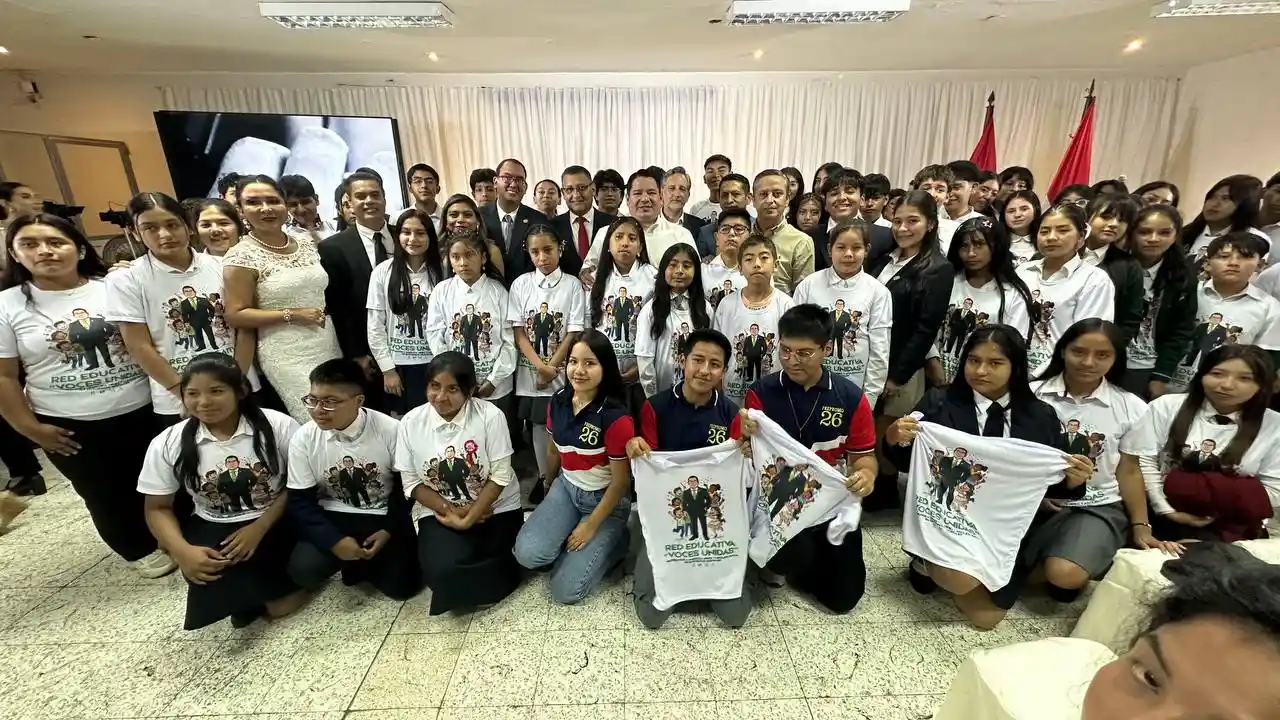 Ley Nº1636: Fiscal general lanza en Tarija la red educativa "Voces Unidas" para proteger a la niñez y adolescencia de peligros en entornos digitales