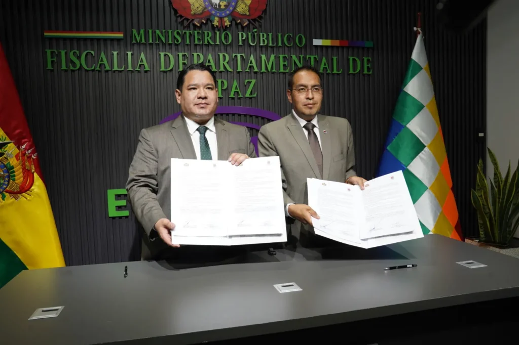 Ministerio Público y Colegio de Abogados de La Paz suscriben convenio de cooperación institucional para formación académica