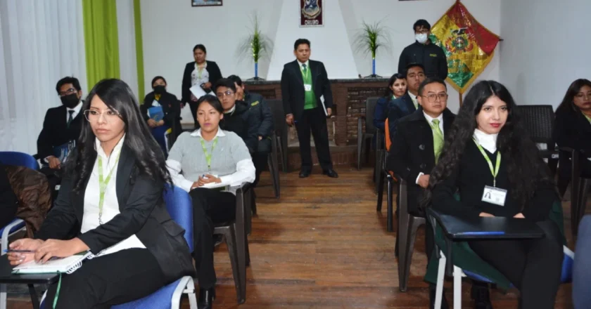 Oruro: Fiscales, fiscales asistentes y auxiliares son evaluados sobre el manejo del sistema de gestión integrado