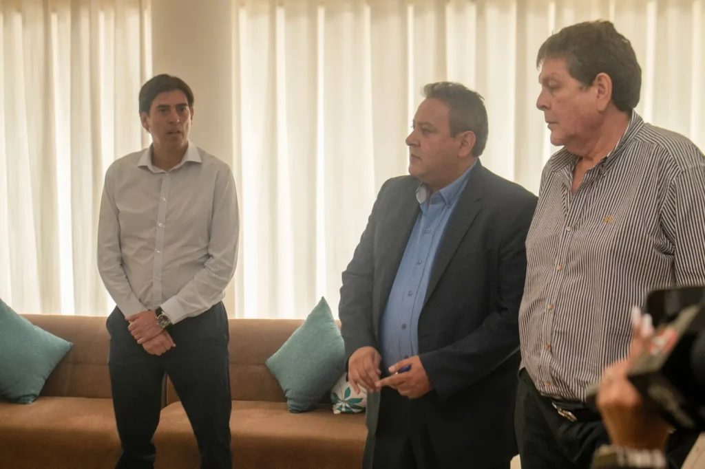 Presidente de YPFB cuestiona gastos de lujo en casa ejecutiva y anuncia revisión