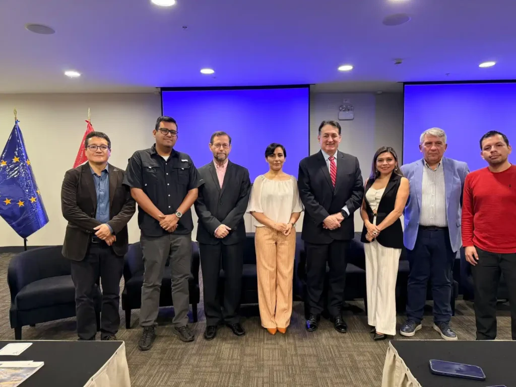 s: Bolivia, Perú, Fiscalía, narcotráfico, cooperación, precursores químicos