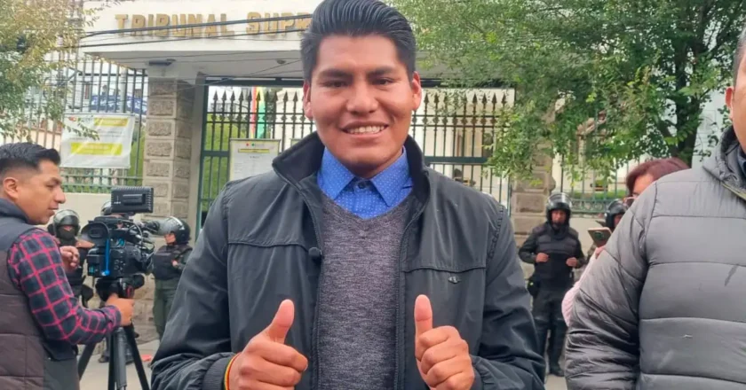 Sala Constitucional admite amparo de Yahuasi y frena provisoriamente proclamación de Revilla