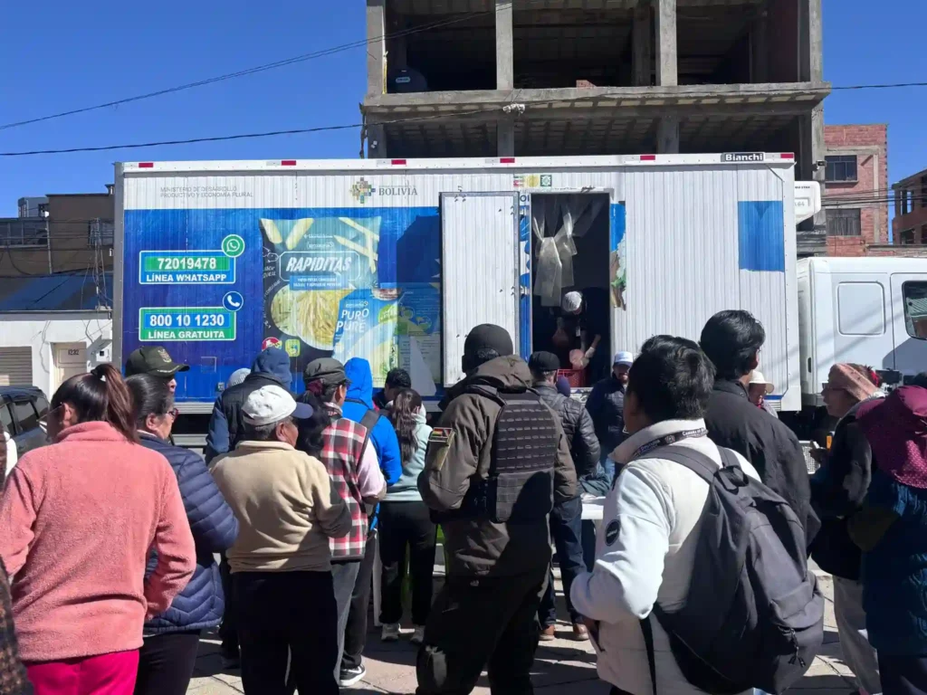 EMAPA refuerza la distribución de alimentos en El Alto para garantizar el abastecimiento