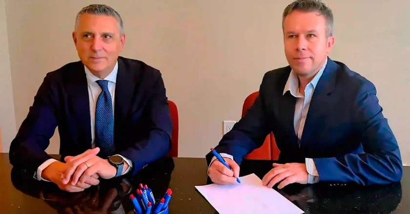 Entel Bolivia y Sparkle sellan alianza para impulsar un corredor digital entre el Pacífico y el Atlántico
