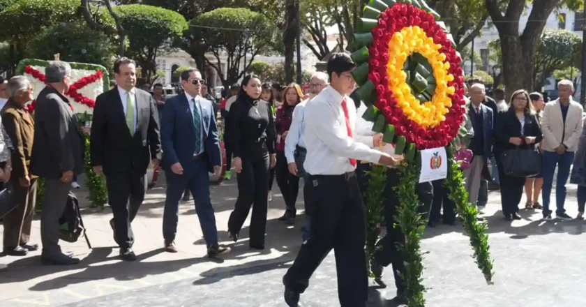 Fiscalía General del Estado rinde homenaje a los periodistas bolivianos en conmemoración al 10 de mayo