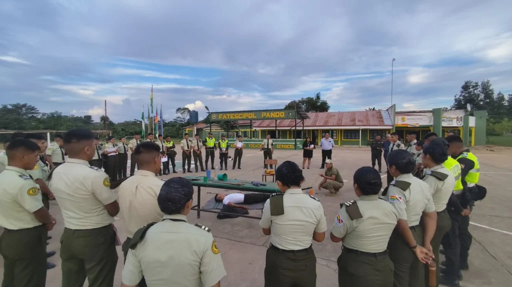 Fiscalía capacita a estudiantes de la FATESCIPOL sobre la Ley Nº 348 para fortalecer la atención de delitos de violencia de género