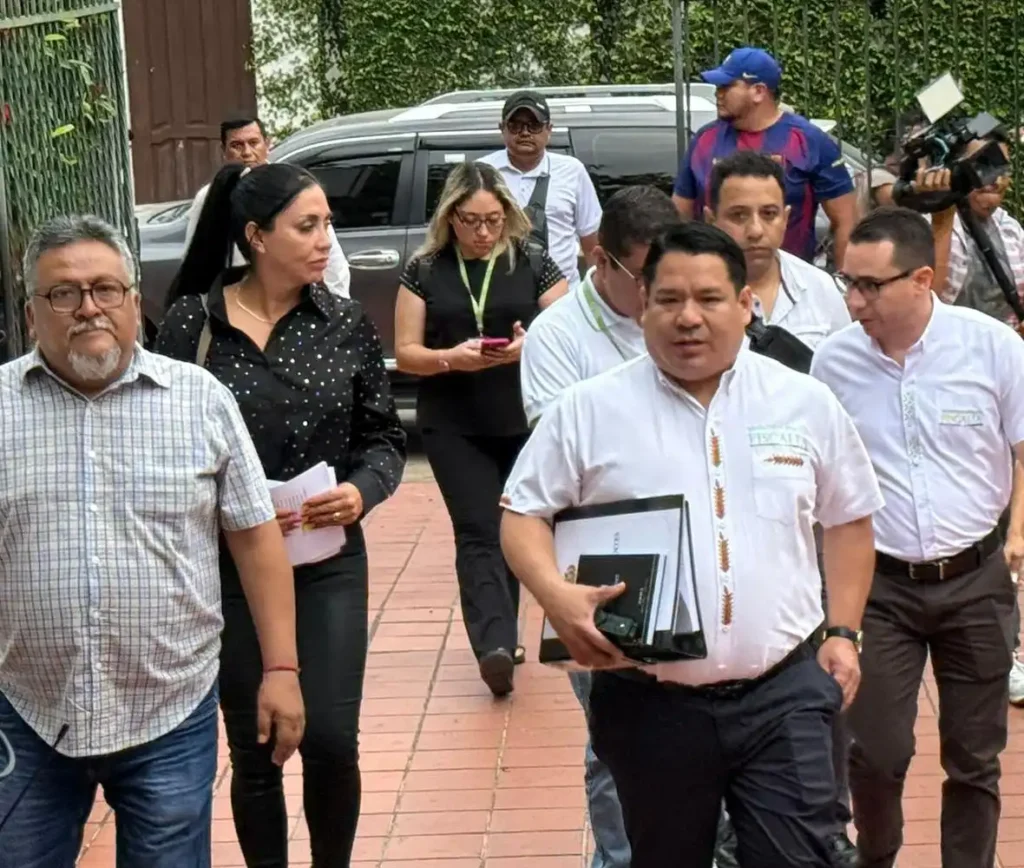 Fiscal General del Estado participa en reunión interinstitucional de emergencia y asegura despliegue de fiscales ante hechos de asesinatos