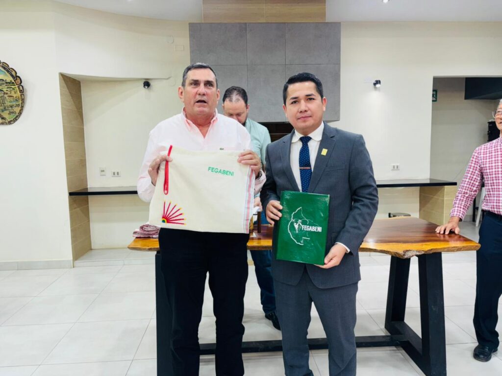 FEGABENI reconoce al Fiscal General del Estado en el 340 aniversario de fundación de la Santísima Trinidad