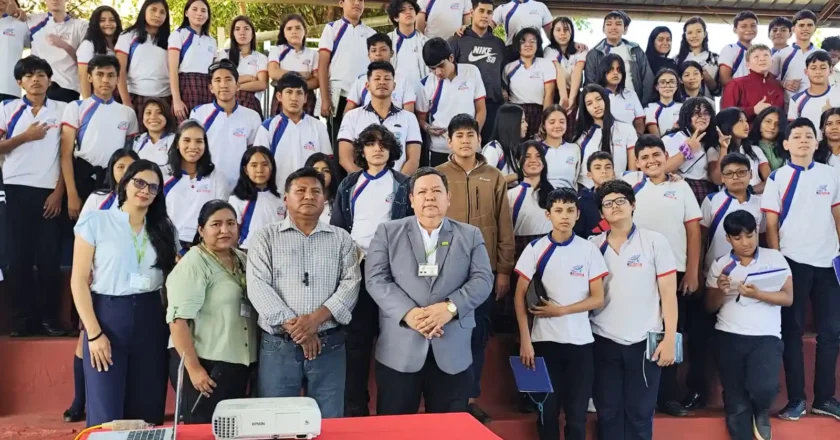 Fiscalía de Pando socializa la Ley N.º 1636 en unidades educativas de Cobija