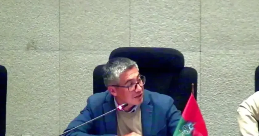 Ministro de Economía defiende modificaciones al proyecto del PGE 2026 en la Cámara de Diputados