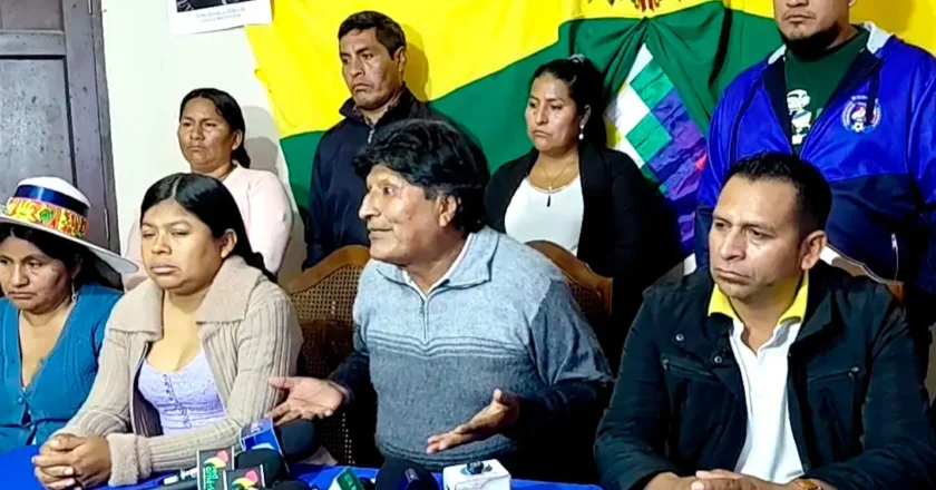 Evo Morales niega haber decidido los bloqueos y asegura que no conoce a los Ponchos Rojos armados