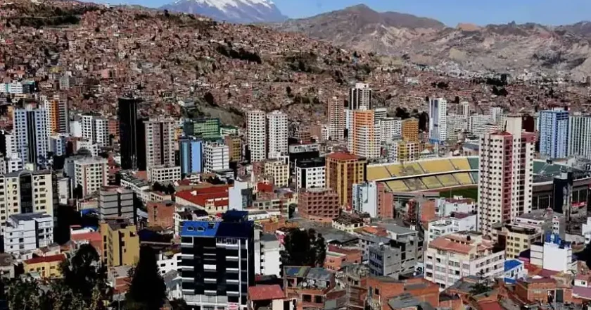 Patzi afirma que La Paz perdió liderazgo económico frente a Santa Cruz