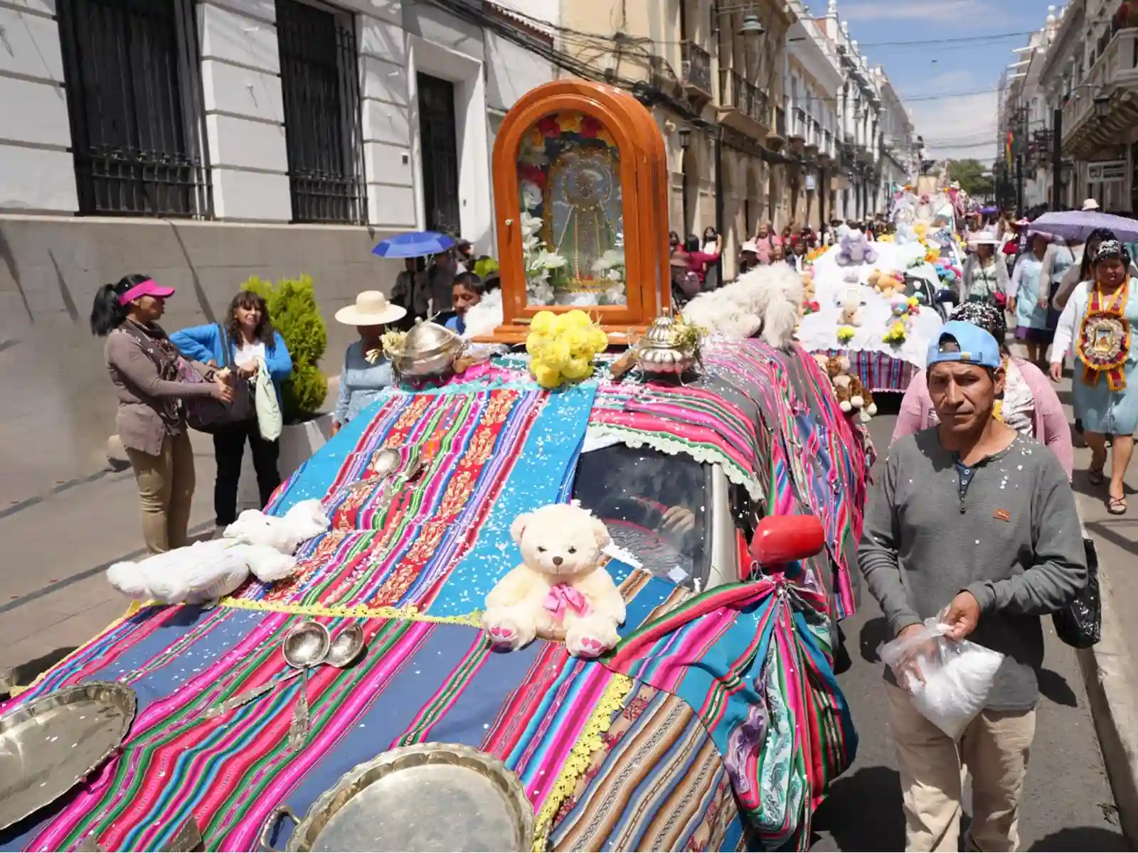 Fiscalía General del Estado participa de los actos religiosos de la festividad de la Virgen de Guadalupe en Sucre
