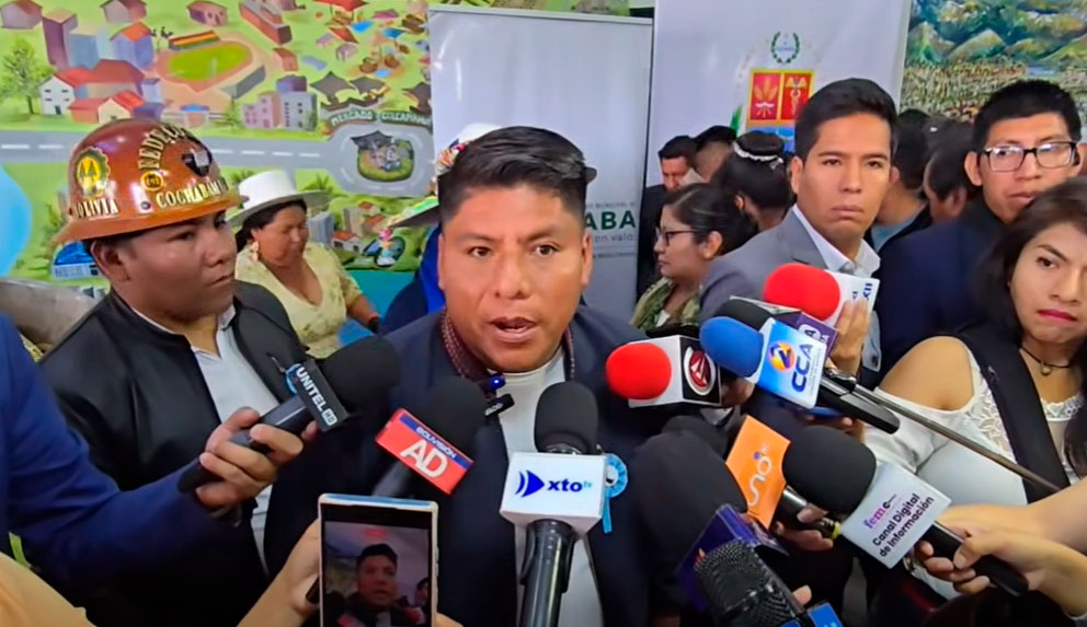Leonardo Loza dice que participará en la marcha evista si recibe una invitación