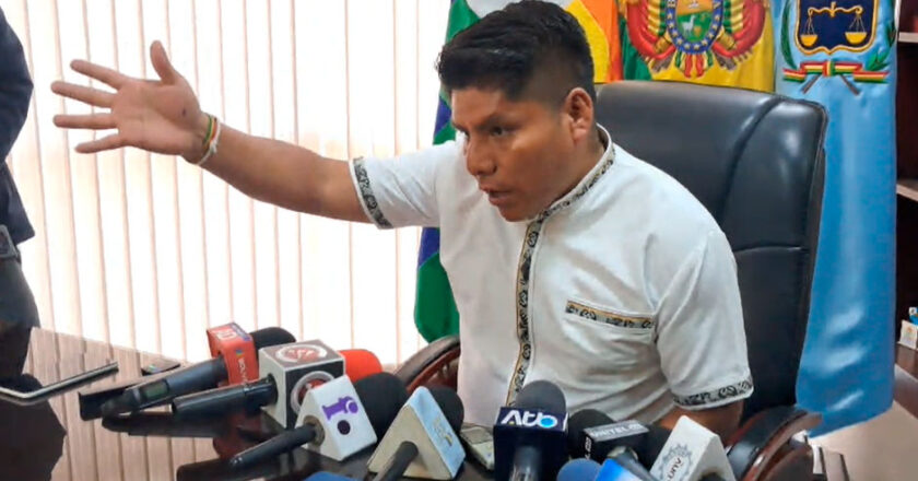 Loza cuestiona las sanciones de EEUU y advierte sobre una “invasión judicial” en Bolivia