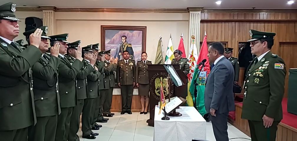 Policía Boliviana designa nuevos comandantes departamentales y directores nacionales